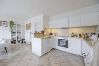 Opbrengsteigendom met 2 appartementen en magazijn – Mechelen, Draaibankstraat 84Op zoek naar een rendabele investering in Mechelen?Dit...