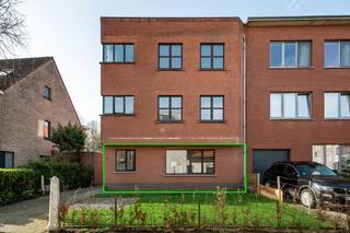 Dit instapklare appartement, gelegen op gelijkvloerse verdieping van een goed onderhouden, kleinschalig gebouw nabij het centrum van Wommelgem,...