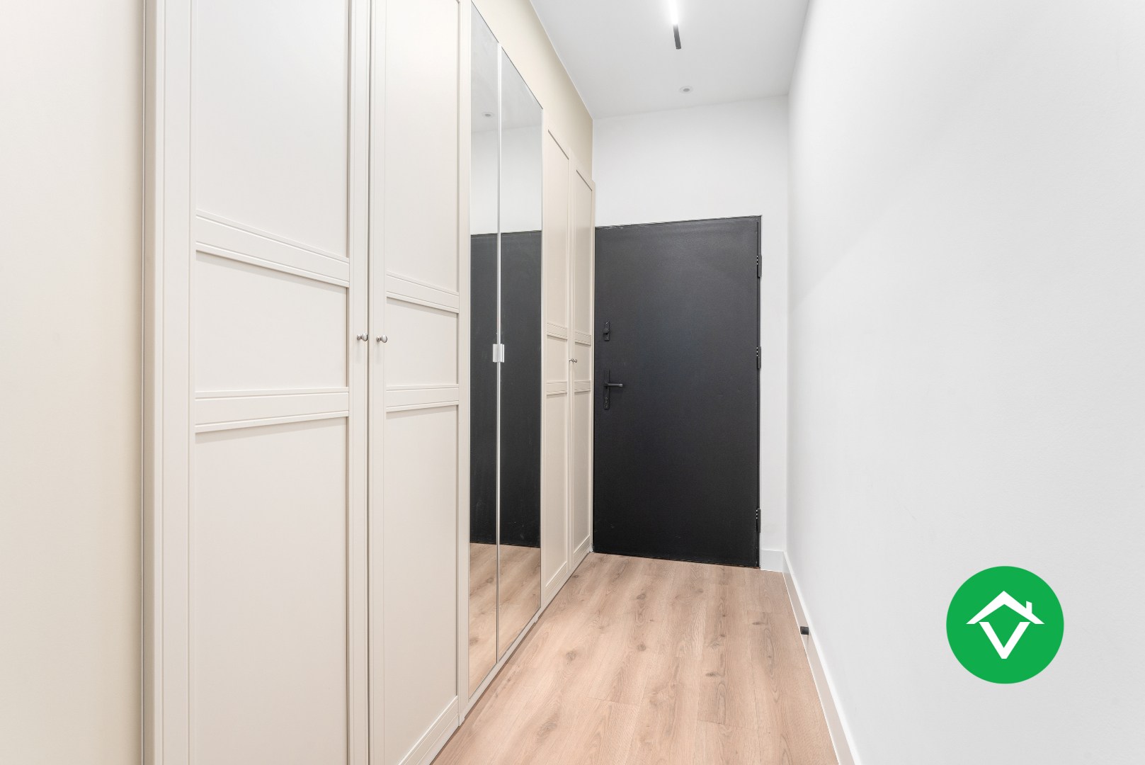 Hoog gerenoveerde woning met tuin en 4 slaapkamers te Roeselare - foto 2