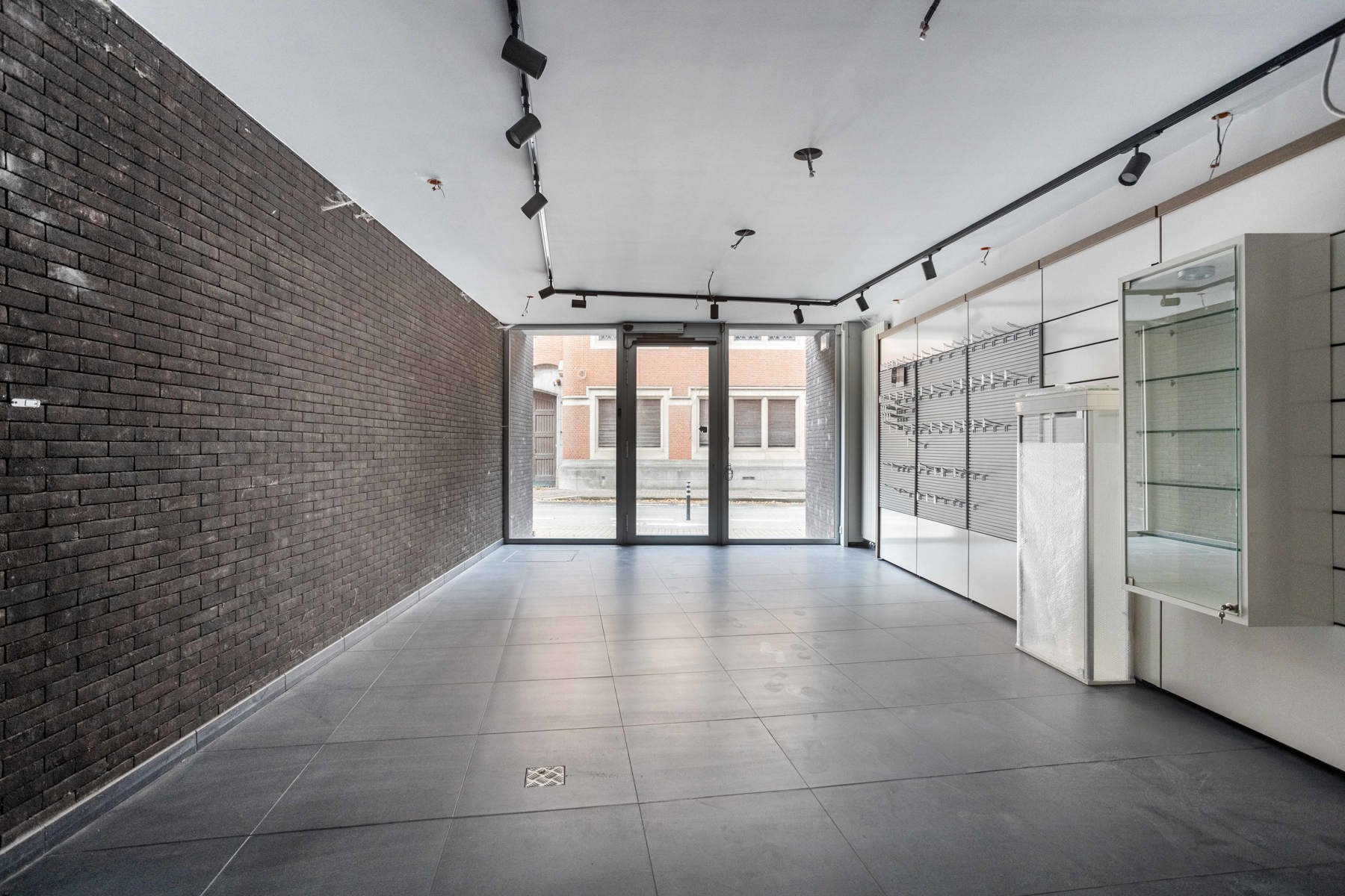 Commerciële ruimte van 475m² op toplocatie in Merchtem  - foto 4