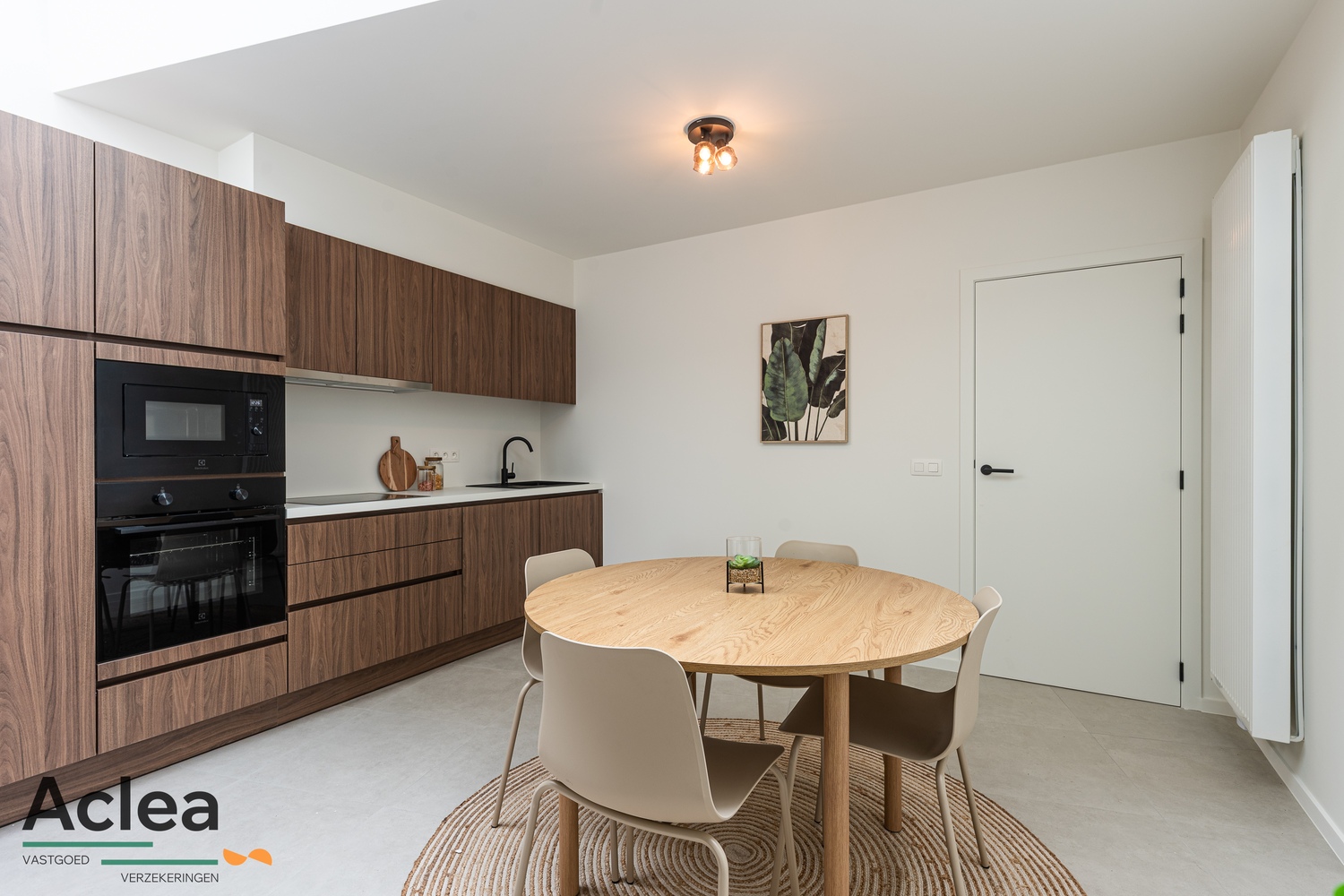 Stijlvol gerenoveerde woning met tuin en parkeerplaats - foto 5