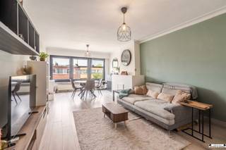 <p><span>Appartement de 2 chambres avec terrasse, prêt à emménager</span></p><p><span> </span></p><p><span> </span></p>