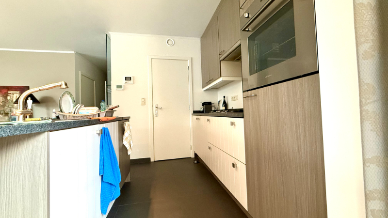 Gelijkvloers appartement met 1 slaapkamer, tuin en parkeerplaats - foto 5