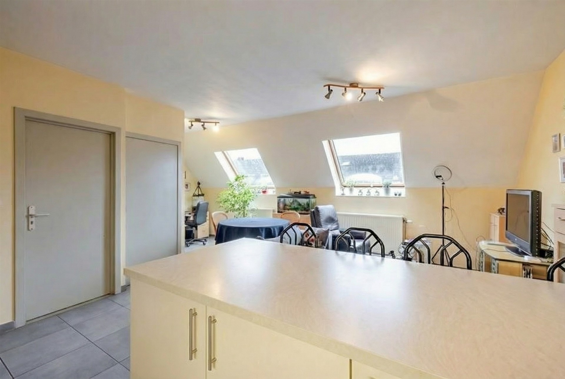 Recent instapklaar appartement in kleinschalige residenti - foto 5