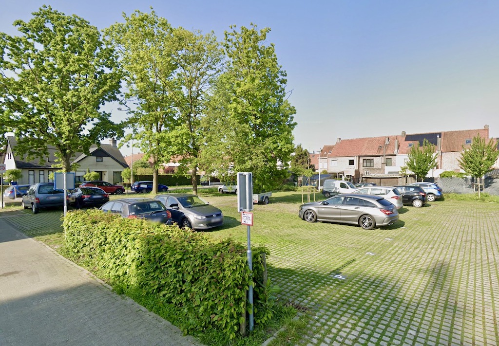 Autostaanplaats nabij het centrum van Eeklo voor 40 EUR/mnd - foto 2