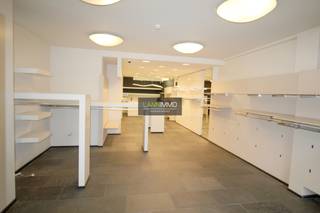 Commercial à vendre à Deinze