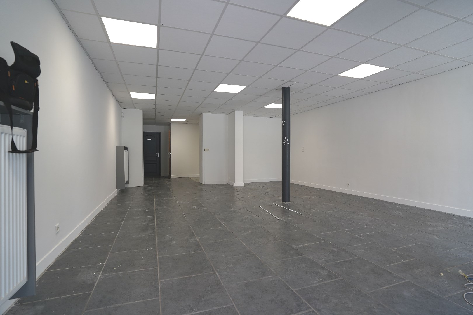 Commercial à louer à Gand - photo 2