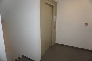 Prachtig afgewerkt 3-kamer appartement van ca. 87 m² op de eerste verdieping van residentie Limfa in Baarle-Hertog, met eigen parkeerplaats en...