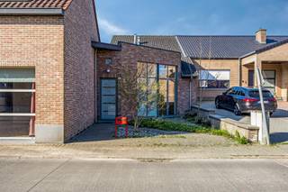 Drieslinter: Instapklare woning te koopBent u op zoek naar een energiezuinige en instapklare woning, vlakbij supermarkten, scholen, parken en andere...