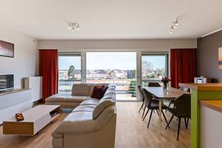 Dit netjes onderhouden appartement is gelegen in een verzorgd gebouw van 2008 en is ook bereikbaar via een lift. Het appartement combineert...