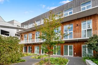 Unieke knappe HEEL BIJZONDERE RECENTE  LOFT met hoge plafonds in beton en een uitzonderlijke indelingHal ingemaakte kast, wasplaats ,aparte w.c.,...