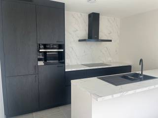 Prachtig nieuwbouwappartement met 2 slaapkamers en autostaanplaats te Baardegem.Het appartement omvat een volledig ingerichte en open keuken, living...