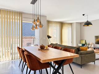 <p>Dit verzorgd appartement op de eerste verdieping biedt een aangename combinatie van ruimte, comfort en functionaliteit. De woning beschikt over een ruime leefruimte met aansluitend een volledig ingerichte keuken, twee slaapkamers en een badkamer met grote inloopdouche en lavabo. Er is een apart toilet. Daarnaast is een praktische berging met wasplaats voorzien.</p>
<p>Ook buiten is het aangenaam vertoeven dankzij het zuidgerichte terras. Het appartement maakt deel uit van een recent gebouw en is voorzien van hedendaags comfort. De combinatie van de ruime leefruimte, twee slaapkamers en praktische extra ruimtes maakt dit een interessante eigendom voor zowel starters, koppels als investeerders.</p>
<p>Een bijkomende troef is de parkeerplaats, die apart bij te kopen is aan een richtprijs van €15.000.</p>
Een comfortabel en praktisch appartement met een aangename buitenruimte en de mogelijkheid om een eigen parkeerplaats aan te kopen.<br /><br />Extra troeven<br /><br />
<ul>
<li>energiezuinig</li>
<li>waterverzachter</li>
<li>inbouwkasten in de inkom</li>
<li>autostaanplaats</li>
<li>fietsenstalling</li>
<li>nabij belangrijke invalswegen, winkels en scholen</li>
<li>instapklaar</li>
</ul>
<br />
<p>Deze woning is te koop ZONDER makelaar via het concept van Smart Houses. Wenst u verdere inlichtingen of een bezoek? Contacteer rechtstreeks de eigenaar via +32498067667</p>