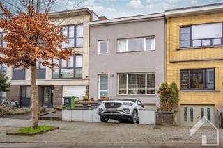 Instapklare gezinswoning met 3 slaapkamers, garage en tuin in rustige enkelrichtingsstraat te DeurneIn een aangename enkelrichtingsstraat in Deurne...