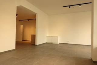 Gerenoveerd appartement op centrale ligging in het centrum van Torhout. Het appartement wordt gekenmerkt door zijn aandacht voor...