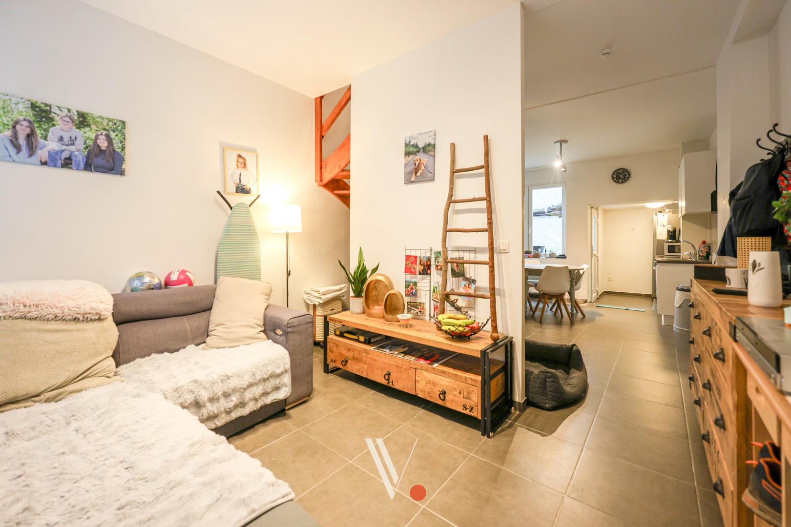 Instapklare rijwoning met 3 slaapkamers in het centrum van Izegem - foto 3