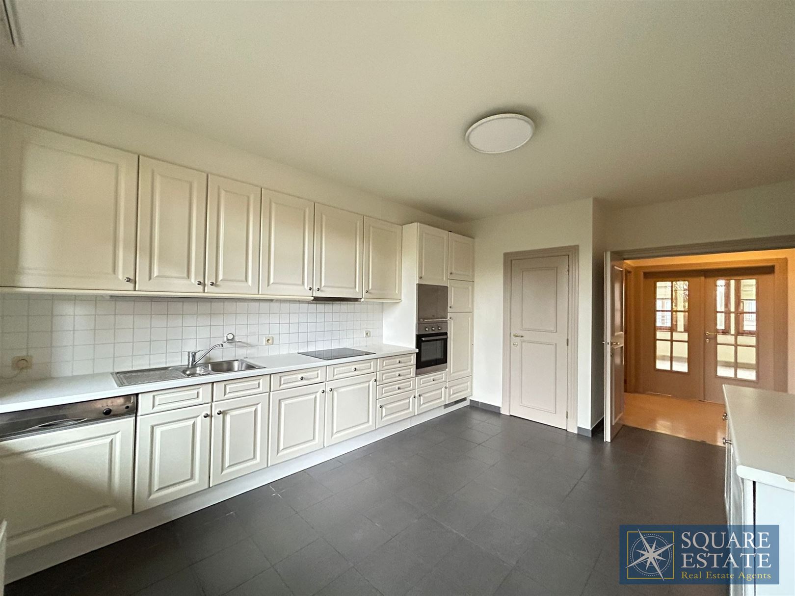 Superb apartment with terrace on the Markt - photo 4