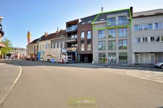 Goed onderhouden appartement in een kleinschalige residentie, die zich bevindt op slechts 50m van de Grote Markt! Een ideale combinatie tussen rust...