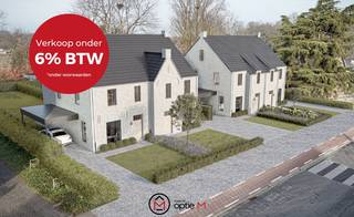 <h2><span>Deze nieuwbouwwoning is gelegen in de Laakstraat 18 in koersel en maakt deel uit van het kleinschalige nieuwbouwproject Bellea</span></h2>
De halfopen woning op lot 4 ligt op een perceel van 424 m², in een rustige en aangename woonomgeving. De ligging is ideaal: je geniet hier van landelijke rust en een uitstekende bereikbaarheid. De oprit van de E313 bereik je op slechts 5 minuten, waardoor je snel in Hasselt, Antwerpen of Luik staat.<br /><br />De woning biedt een totale bewoonbare oppervlakte van 179,63 m², inclusief een ruime zolderverdieping van 41,73 m². Een groot voordeel van dit project is dat jij inspraak hebt in de afwerking: keuken, badkamer, vloeren en binnendeuren kies je volledig zelf, op maat van jouw stijl en voorkeur.<br /><br />De gelijkvloerse verdieping omvat een inkomhal met gastentoilet en trap, gevolgd door een ruime leefruimte met plaats voor een gezellige zithoek, een eetruimte en eventueel een bureau of speelhoek. De open keuken met eiland grenst aan een praktische berging. Op de eerste verdieping bevinden zich drie comfortabele slaapkamers, een apart toilet en een badkamer met ruimte voor een bad, douche en dubbele lavabo. Via een vaste trap bereik je de zolderverdieping, perfect in te richten als extra slaapkamer, bureau of hobbyruimte.<br /><br /><strong>Troeven van deze woning</strong>

<ul>
	<li>Dit project komt in aanmerking voor een aankoop onder 6% BTW </li>
	<li>Eigentijdse architectuur met veel lichtinval</li>
	<li>Afwerking volledig volgens jouw smaak</li>
	<li>Gunstig E-peil</li>
	<li>Zonnepanelen inbegrepen</li>
	<li>Lucht/water-warmtepomp met koelfunctie</li>
	<li>Vloerverwarming &amp; ventilatiesysteem D</li>
	<li>Grote zolderverdieping</li>
	<li>Terras en carport mogelijk</li>
</ul>
Meer info of een bezoek plannen? Mail naar lize@optie-m.be of bel ons op 011 23 11 01.<br /><br />Benieuwd naar de waarde van je huidige woning? Contacteer ons vrijblijvend voor een gratis schatting.
