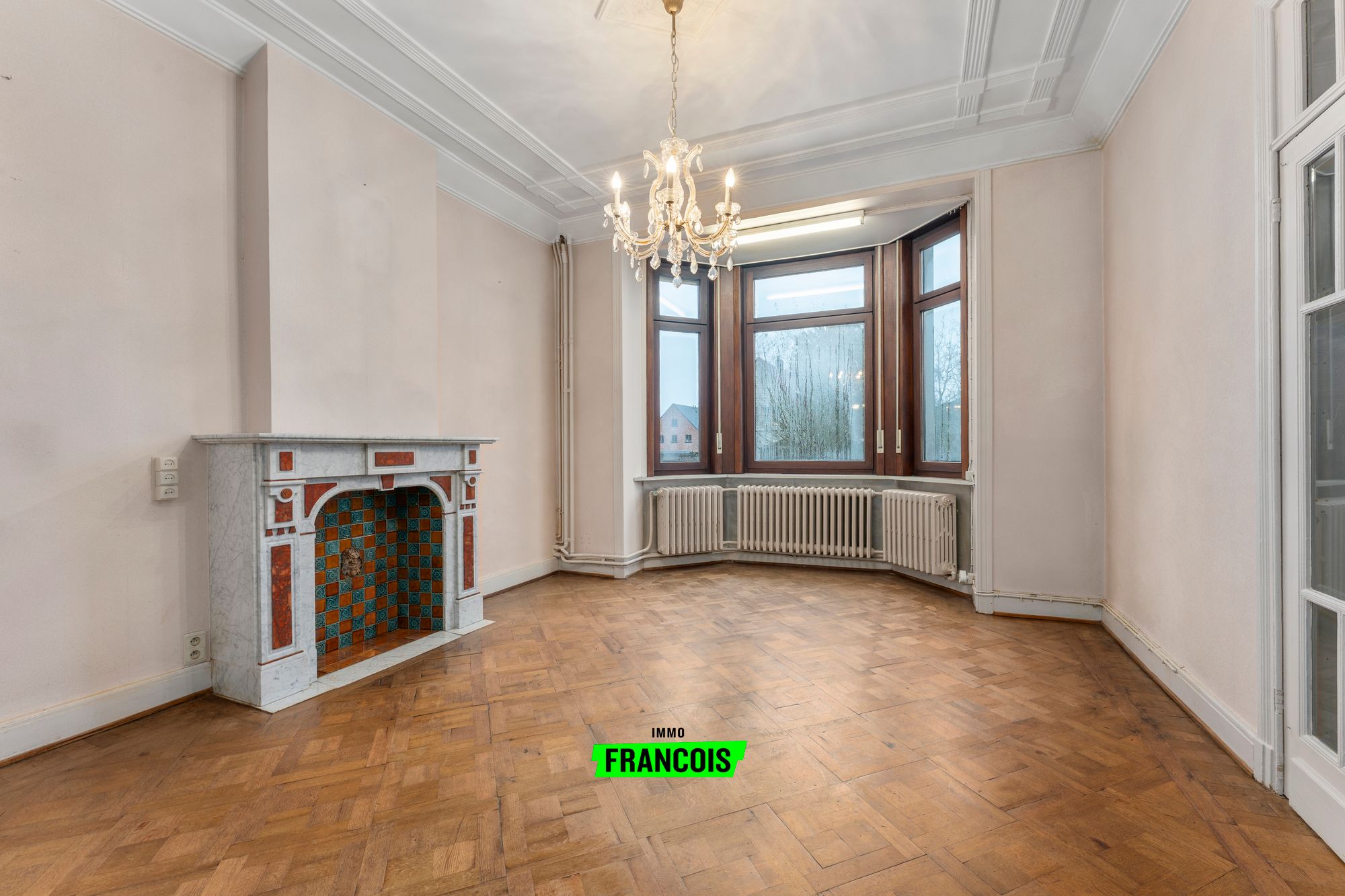 Authentieke cottagestijl villa met charmante tuin in hartje Eeklo. - foto 3