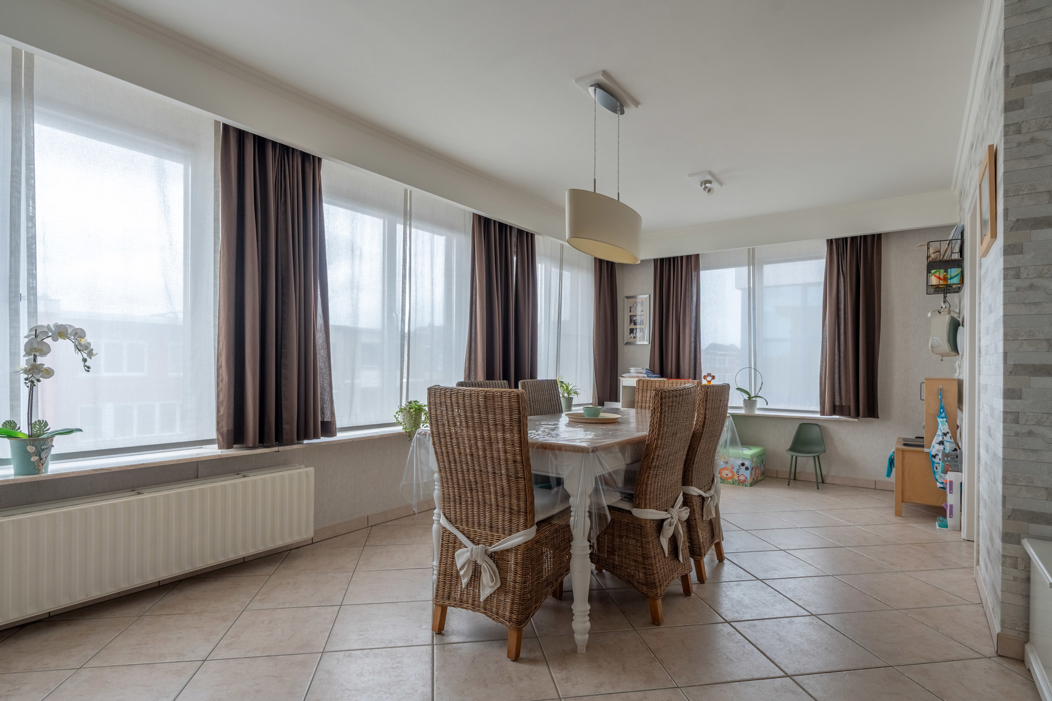 Instapklaar 2slpk app met garagebox en terras te Turnhout - foto 2