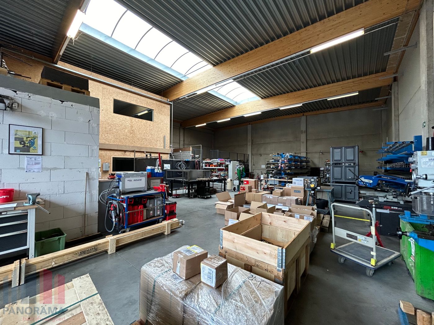 Strategisch gelegen bedrijfsgebouw van 490 m² vlakbij de E17 - foto 3