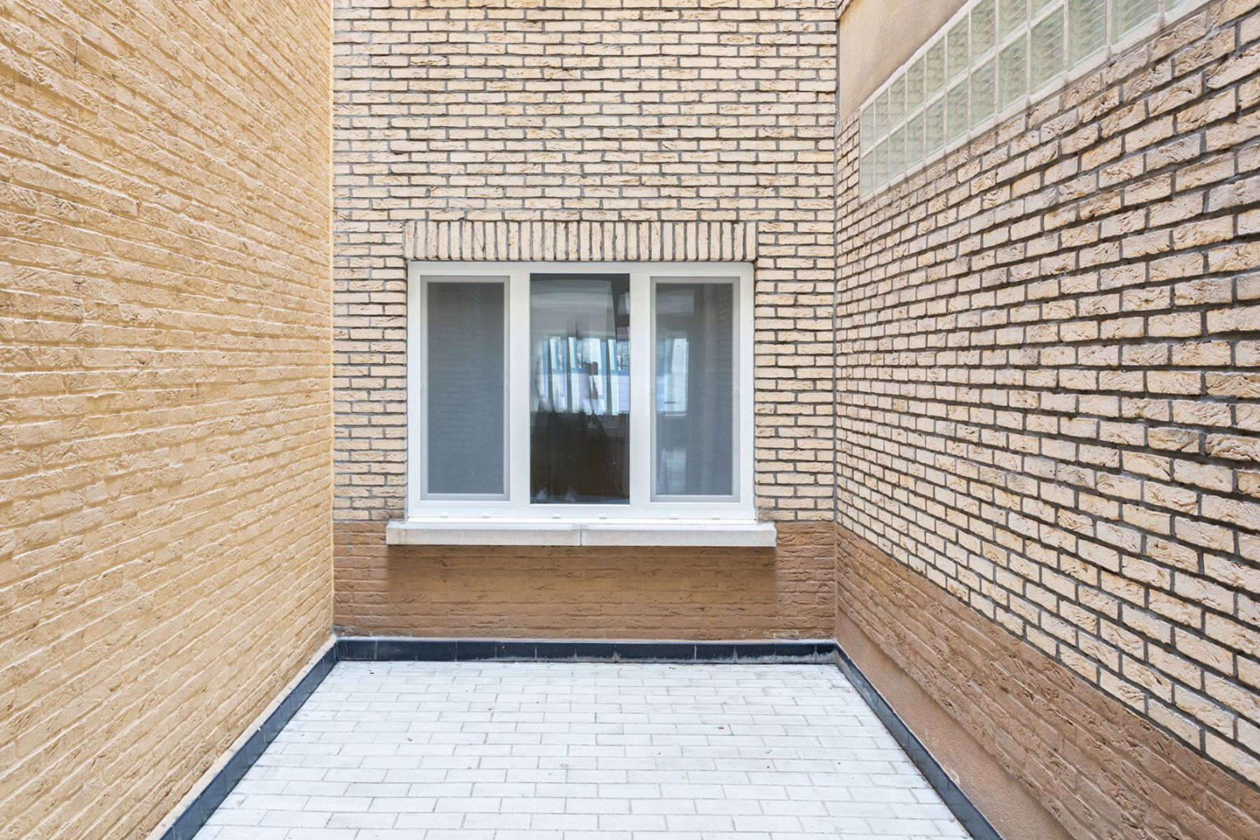 Apartment for rent in Antwerp with 2 bedrooms - photo 4