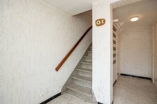Deze te renoveren woning uit 1967 is gelegen in een rustige, residentiële wijk in Grimbergen. De woning heeft een bewoonbare oppervlakte van...