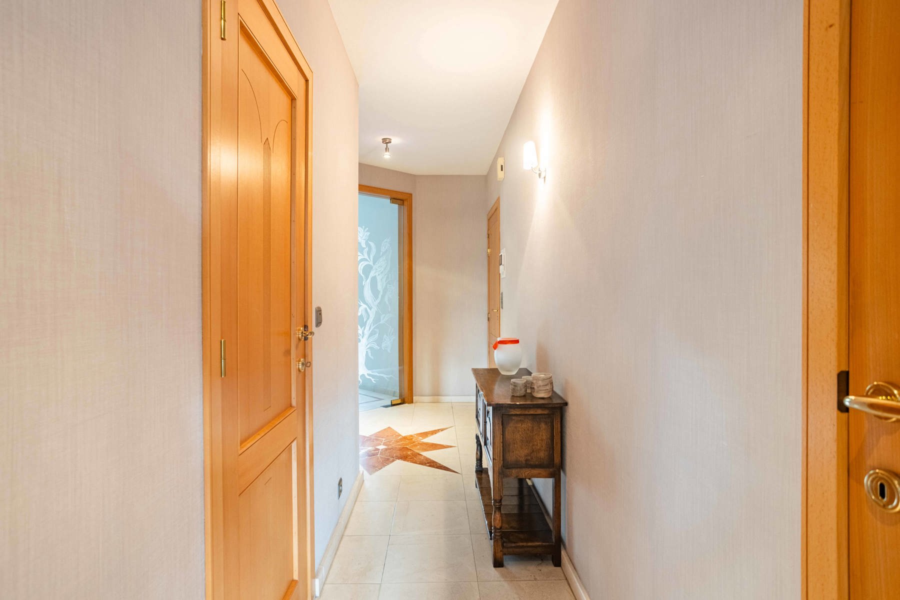 Instapklaar luxueus afgewerkt appartement met garage! - foto 3