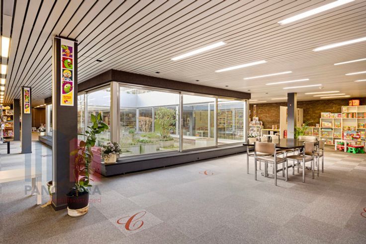 960 m² offices for sale in Sint-Jans-Molenbeek - photo 1