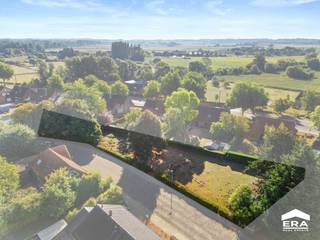 TE KOOP | RUIM PERCEEL BOUWGROND IN IEPER – SINT-OMERLAANBen je op zoek naar een unieke plek om jouw droomwoning te realiseren? &#127969;In de...