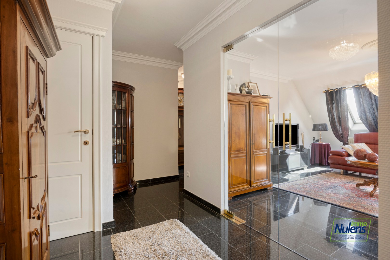 PRACHTIG APPARTEMENT van 105 M² met 2 SLAAPKAMERS, 2 TERRASSEN EN AUTOSTANDPLAATS IN HARTJE LANAKEN! - foto 5