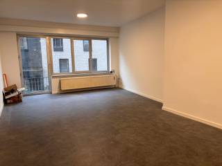 Discover this renovated apartment at Naamsestraat 170 bus 103, right in the historic and lively center of Leuven. Thanks to its exceptional...