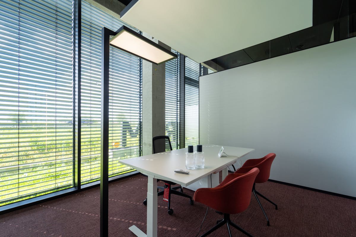 Kantoorruimte te huur in bedrijvencentrum in Roeselare - foto 4