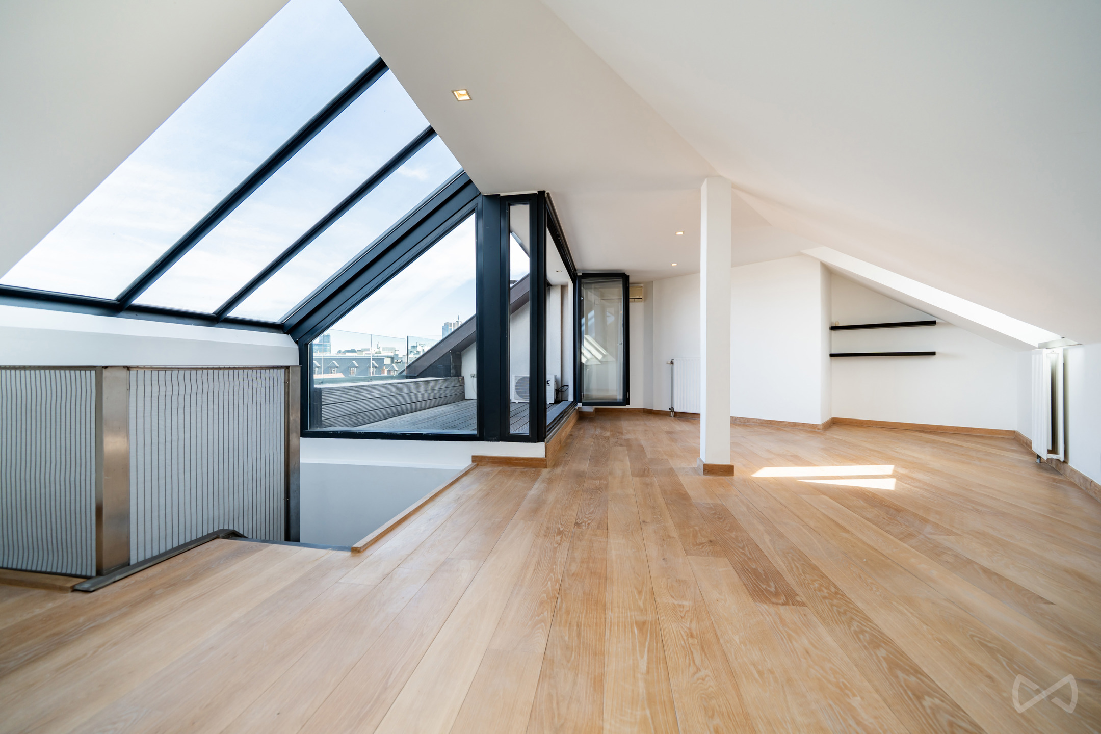 PENTAGON - Lichte triplex met 3slpkrs + ondergrondse parking - foto 5