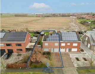 U kunt een bod doen vanaf 339 000 EURO. Halfopen instapklare woning met tuin op groot stuk grond met verzichtDeze instapklare gezinswoning in de...