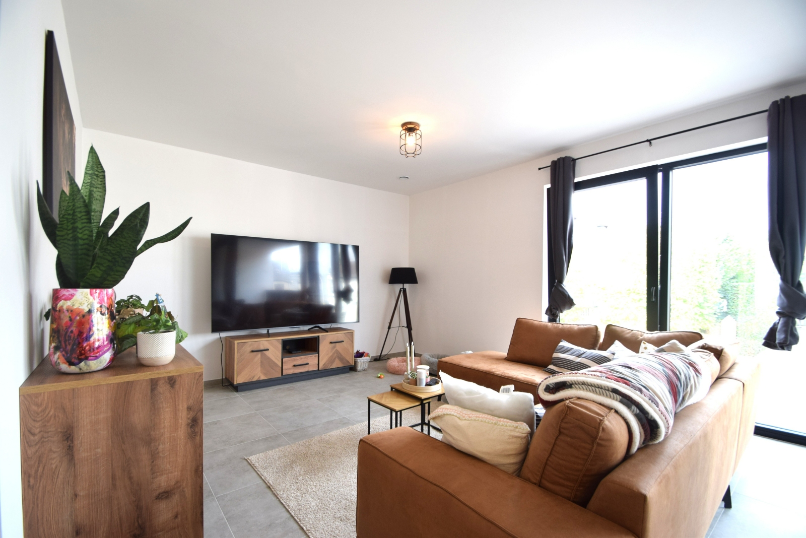 Makkelijk bereikbaar appartement met 2 slaapkamers vlakbij het centrum - foto 4