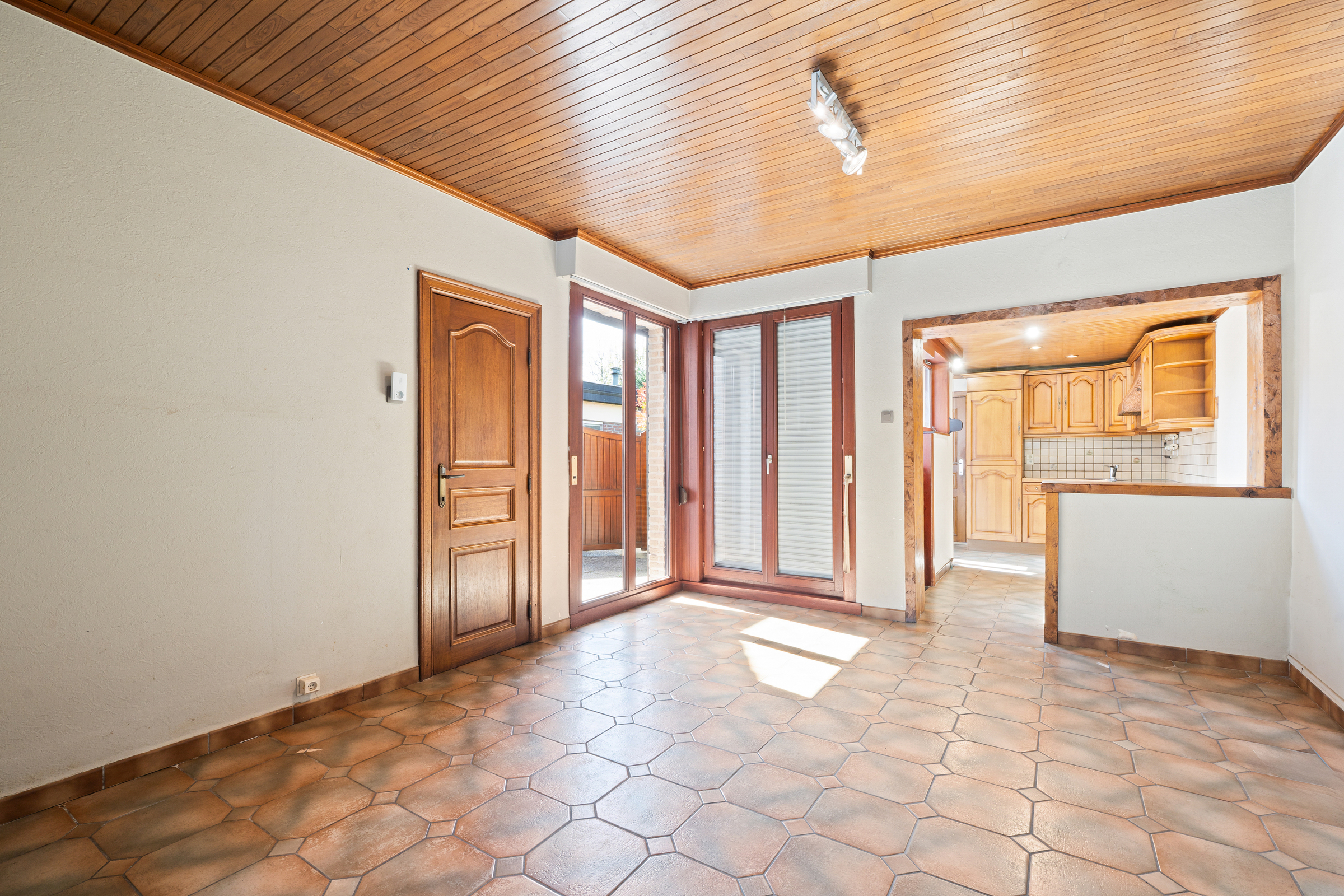 Halfopen Woning nabij centrum Kruibeke - foto 4