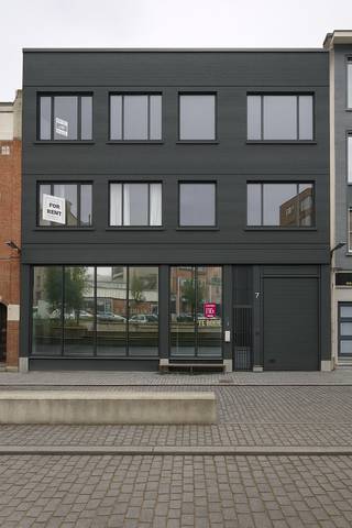 De Ijzerlaan in Antwerpen is een belangrijke verkeersas die de noordelijke en oostelijke delen van de stad verbindt. De laan zelf is voorzien...