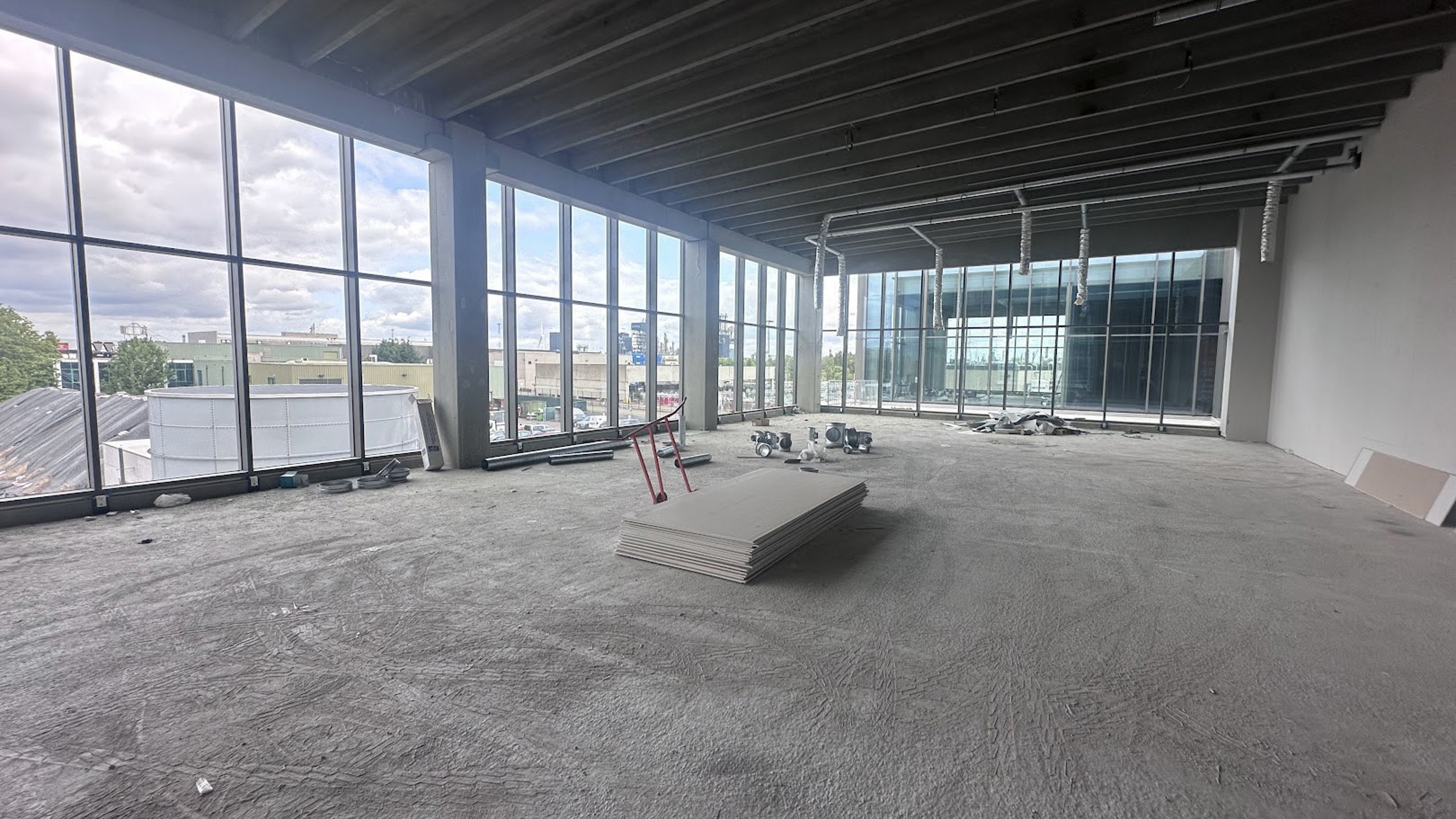 Kantoor met magazijn te huur van 2.265 m². - foto 5