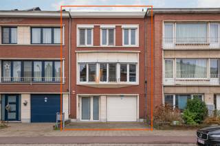 Bel-etagewoning met achterhuisWoonst met 3 slaapkamers, ruime garage en multifunctioneel achterhuis (± 42 m²). Zonnige, zuid georiënteerde tuin met...