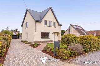 <p><span>Woning met potentieel (155m²) met 3 slaapkamers en garage op een perceel van 12a03 te Tessenderlo.</span></p><p><span> </span></p><p><span>Belangrijkste troeven: </span></p><p><span>- Rustige ligging</span></p><p><span>- Ramen en buitendeuren werden reeds vervangen</span></p><p><span>- 3 slaapkamers</span></p><p><span>- Perceel van 12a03</span></p><p><span>- 155m² bewoonbare oppervlakte</span></p><p><span>- Garage in de tuin </span></p><p><span> </span></p><p><span>Bekijk zeker ook de grondplannen met de afmetingen. Zo krijgt u van thuis uit al een perfect beeld van wat deze woning te bieden heeft!</span></p><p><span> </span></p><p><span>Wenst u meer info of een vrijblijvende bezichtiging, contacteer dan ons kantoor op het nummer 011 85 15 15 en wij helpen u graag verder.</span></p>