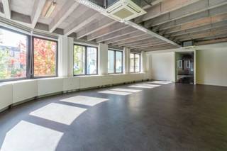 Commercial à louer à Hal