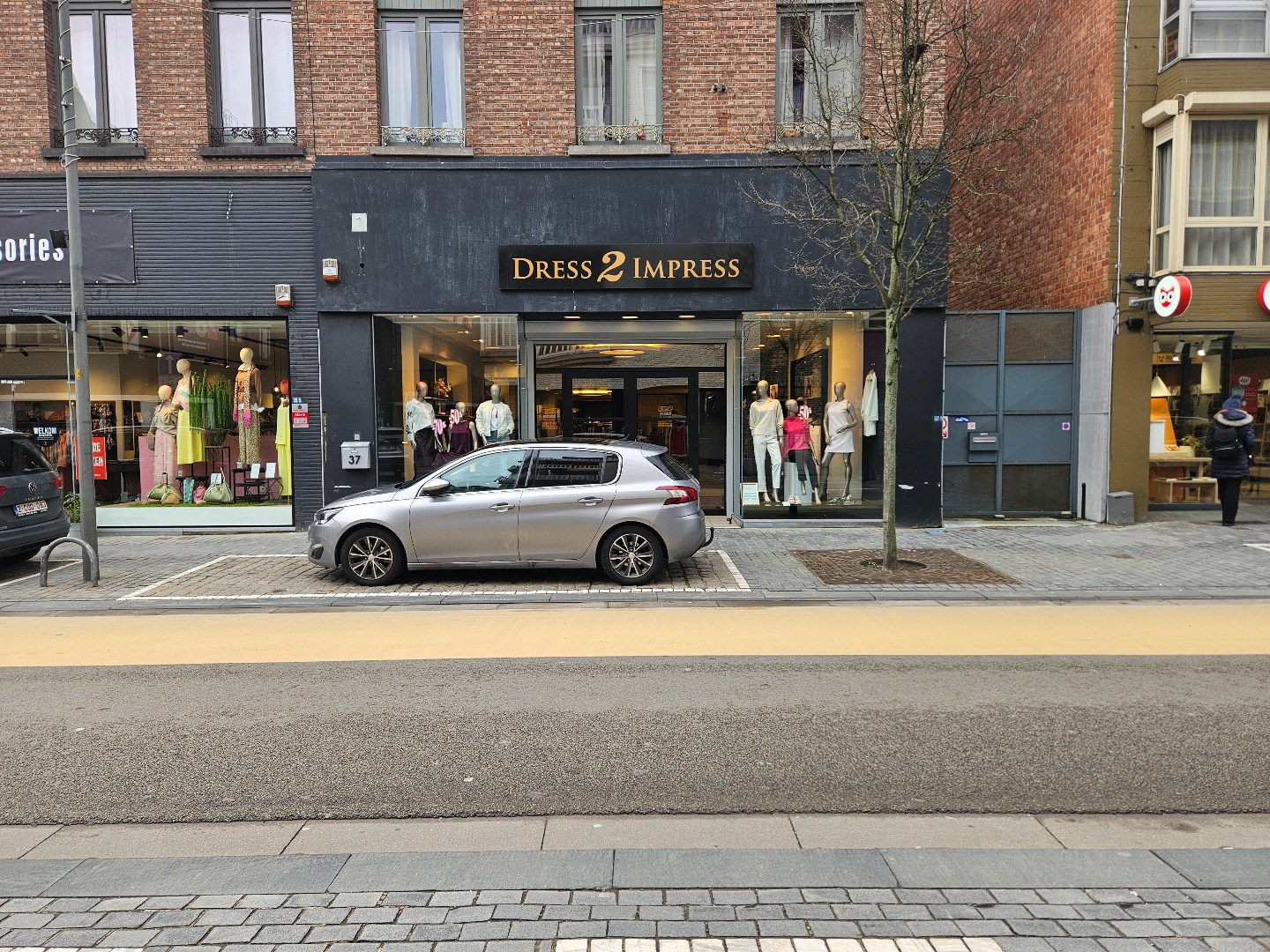 Handelspand in het centrum van Mol ! - foto 1