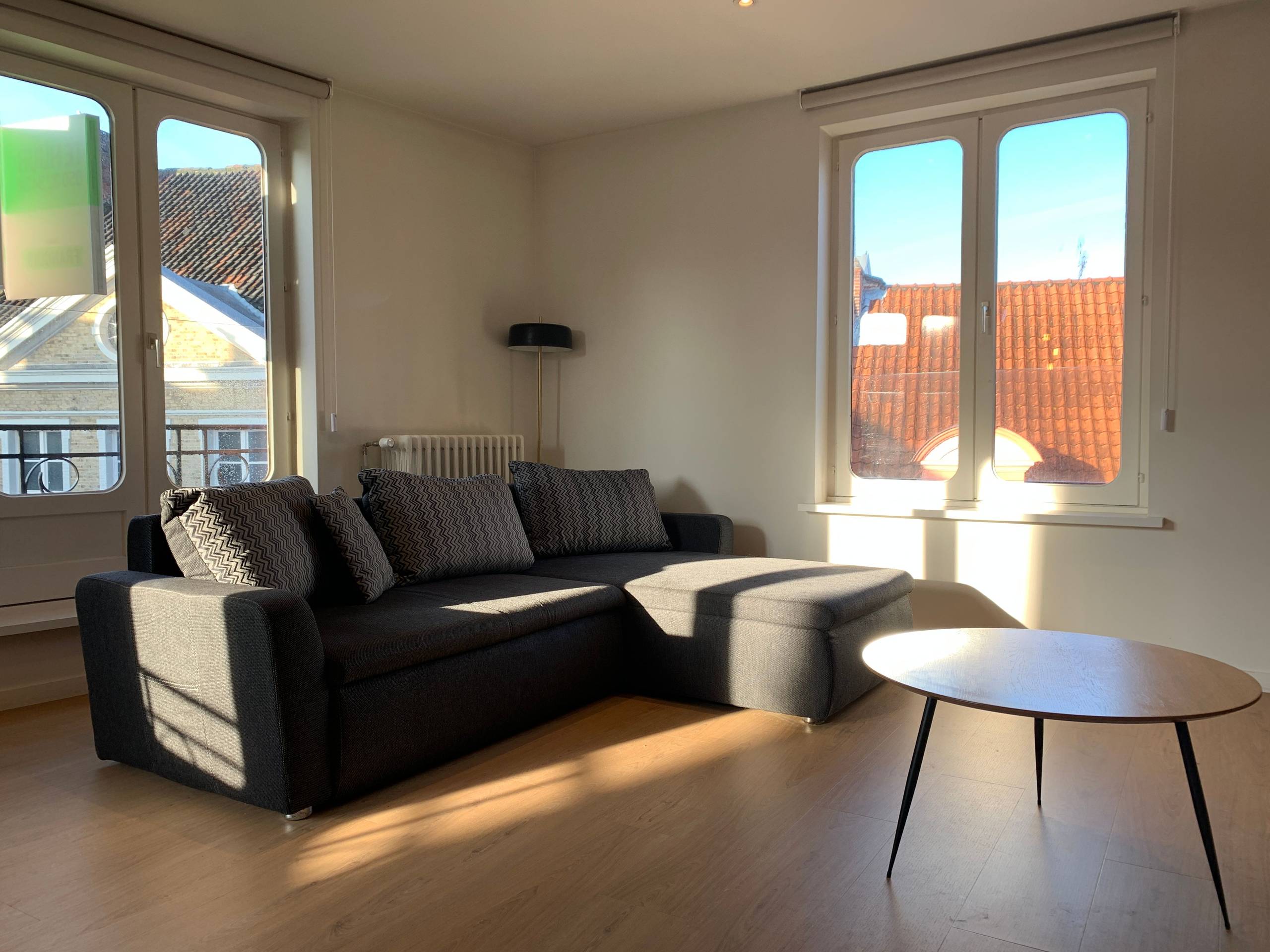 Bemeubeld, lichtrijk appartement op toplocatie met één slaapkamer te Brugge - foto 5
