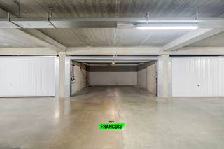 Garage for sale in Ostend