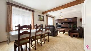 Bij ImmoFusion 7/7 “open huis”: klik op onze 3D-TOUR.<br />Ervaar vastgoed alsof je er zelf doorloopt!<br /><br /><br />Welkom in de Hoekstraat 21 te Heusden-Zolder, waar deze karaktervolle boerderij klaarstaat voor een nieuwe toekomst. Op een uitzonderlijk breed perceel met een oppervlakte van ±33a17ca en een straatbreedte van circa 54 meter biedt dit eigendom een zee aan ruimte en mogelijkheden. De woning zelf beschikt over een bewoonbare oppervlakte van ongeveer 134 m² en dient volledig gerenoveerd te worden, wat het de perfecte basis maakt voor wie zijn eigen woonproject wil realiseren op een unieke locatie.<br /><br /><br />Bij binnenkomst kom je in de inkomhal met deuren naar verschillende ruimtes. De leefruimte en eetkamer vormen samen een ruime, lichte zone waar je met wat verbeelding een open en gezellige leefruimte kunt creëren met veel natuurlijke lichtinval. De keuken is eveneens aanwezig, maar net als de rest van de woning toe aan vernieuwing. <br />Op de bovenverdieping bevinden zich 3 slaapkamers en een badkamer. Deze indeling biedt tal van mogelijkheden om de woning aan te passen aan moderne woonnormen en comfort.<br /><br /><br />Buiten is er een grote, prachtige tuin die ideaal is voor tuinliefhebbers of gezinnen die ruimte zoeken om te genieten van het buitenleven. De uitstekende bereikbaarheid naar de autosnelweg is ook interessant voor wie dagelijks moet pendelen.<br />De woning beschikt over stallen en een ruime opslagplaats, wat het geheel aantrekkelijk maakt voor wie nood heeft aan extra berging, hobbyruimte of zelfs dieren wil houden. Dankzij de brede perceelgrens en de agrarische ligging zijn er, mits goedkeuring van de gemeente, verschillende mogelijkheden voor herontwikkeling, afbraak en wederopbouw. <br /><br /><br />Bovendien bestaat de optie om een toegankelijke weide bij aan te kopen.<br /><br /><br />Kortom, deze authentieke boerderij is een zeldzame kans voor wie op zoek is naar een rustige woonomgeving met veel ruimte en mogelijkheden. De combinatie van een royaal perceel en uitstekende bereikbaarheid maakt dit een buitenkans voor wie droomt van het buitenleven met alle vrijheid om zelf vorm te geven aan zijn ideale thuis.<br /><br /><br />Pluspunten: <br />- Authentieke boerderij<br />- Met stallen<br />- Ruime opslagplaats<br />- Zeer breed perceel (ca 54 meter)<br />- Mits goedkeuring gemeente verschillende mogelijkheden/afbraak en wederopbouw mogelijk<br />- Rustig gelegen<br />- Uitstekende bereikbaarheid naar autostrade<br />- Mogelijkheid tot bij aankopen van toegankelijke weide <br /><br /><br />Voor een bezichtiging ter plaatse of meer info, bel ons op 078/78.78.70, of kom gerust eens langs op ons kantoor — u bent steeds welkom!