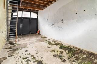 In Roesbrugge, gelegen in de Bergenstraat bevindt zich deze garage.Dit perceel heeft een totale oppervlakte van 89 m2. De garage zelf is 26 m2, deze...