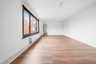 Dit instapklare appartement van 71 m², gelegen op de 1ste verdieping van een rustig gebouw in Kapelstraat 39, Burcht, biedt uitstekende...