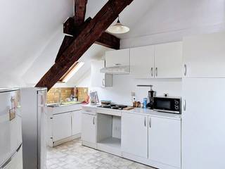 Situé en plein centre de Aywaille, au 3ᵉ étage d’un immeuble, ce studio constitue une opportunité idéale pour un investisseur. Actuellement loué,...